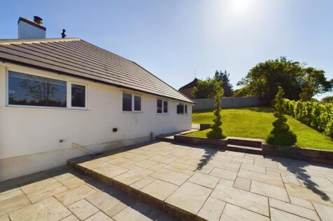 CAM02136G0-PR0024-STILL012