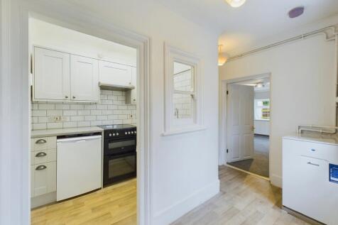 CAM02119G0-PR0209-STILL008