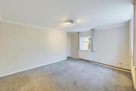 CAM02119G0-PR0209-STILL005