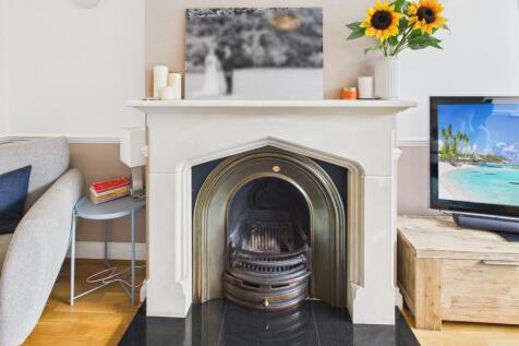 CAM02136G0-PR0491-STILL013