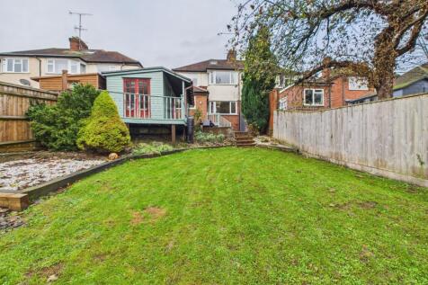 CAM02136G0-PR0491-STILL018