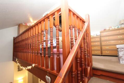 Mezzanine Bedroom.JPG