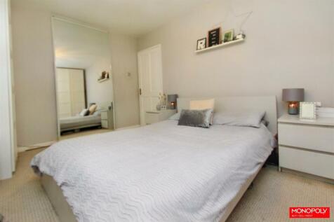 Master Bedroom...jpg