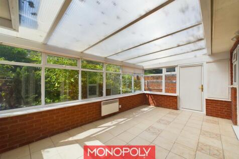 Conservatory Off Second Lounge