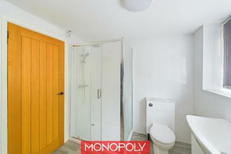 Family Bathroom....jpg