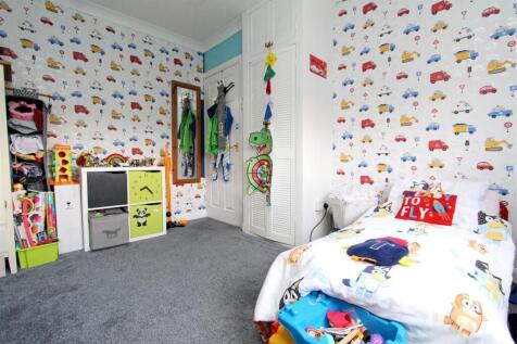 Bedroom 2.JPG