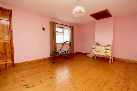 Master Bedroom.jpg