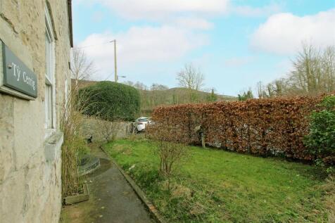 Front Garden.jpg