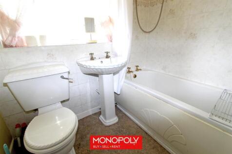 Family Bathroom...jpg