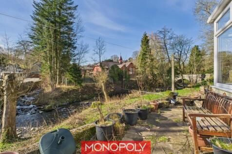 CAM01247G0-PR0172-STILL018.jpg