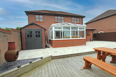Rear Garden..jpg