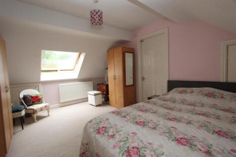 Master Bedroom ...JPG
