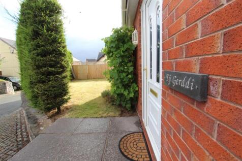 Front Garden.JPG