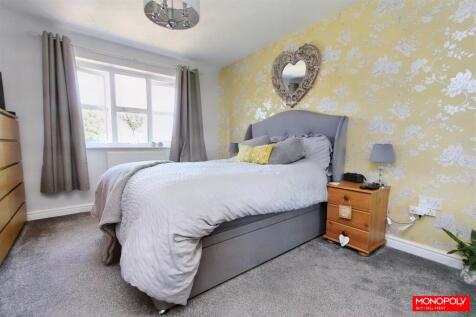 Master Bedroom...jpg