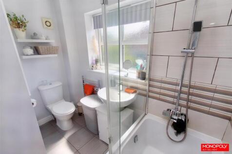Family Bathroom.jpg