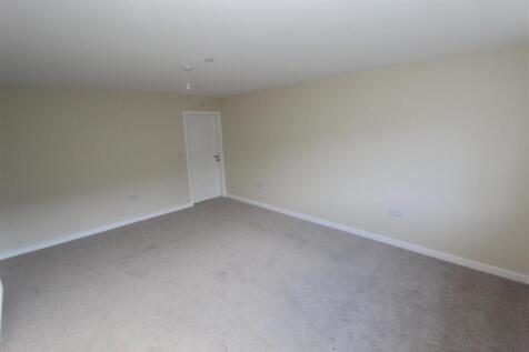Bedroom 2...JPG