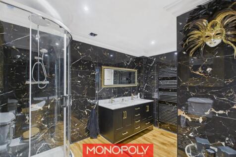 Master Ensuite