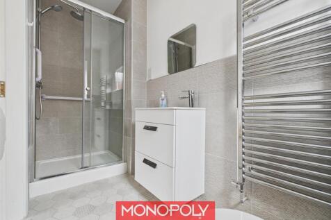 Master Bedroom &amp; En-Suite