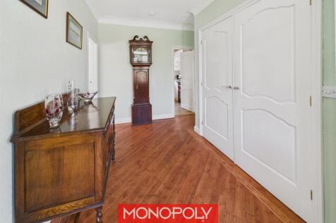 Entrance Hallway.jpg