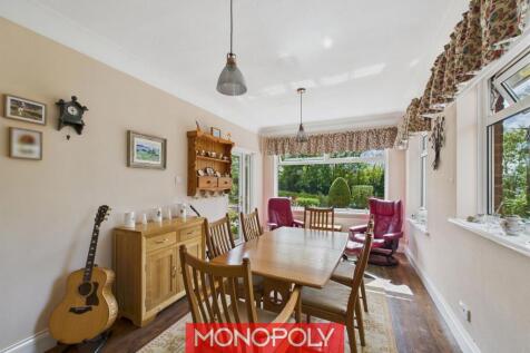 Dining Room.jpg