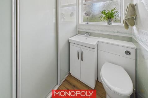 WC and Laundry Room.jpg