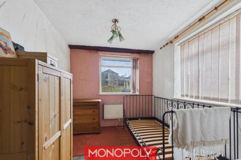 Bedroom 3 (Downstairs)