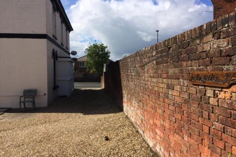 Land Entrance