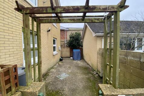 courtyard 44 ave 