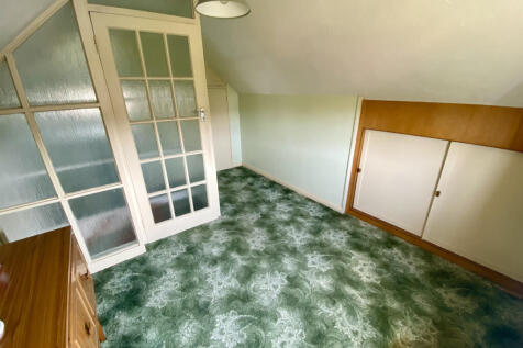 mariana dressing room 2 