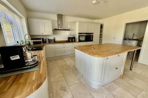 kitchen barley new 