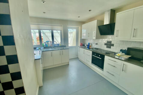 CONNAUGHT KITCHEN 