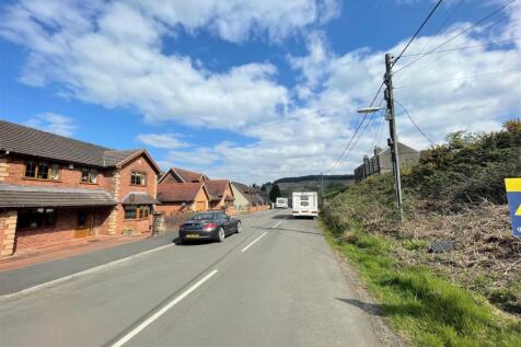 Surrounding homes opposite site