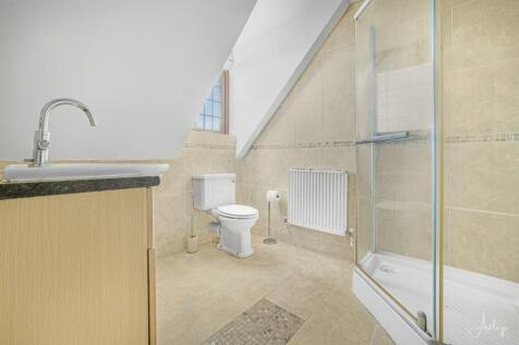 Ensuite shower room