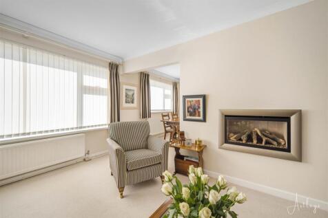 Lounge area