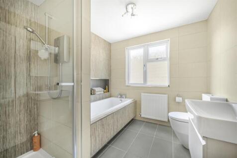 Ensuite  bathroom/w.c.