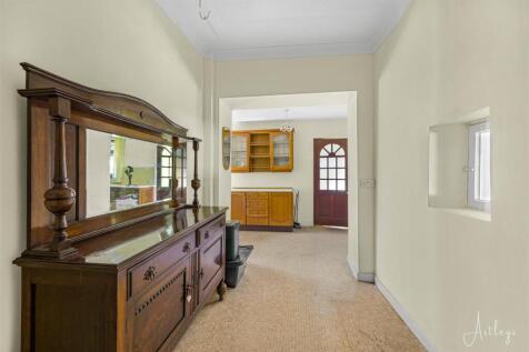 Kitchen entrance