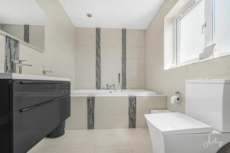 Bathroom/w.c.