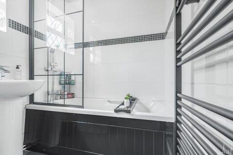 Bathroom/w.c.
