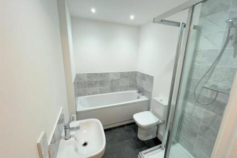 Bathroom/shower room
