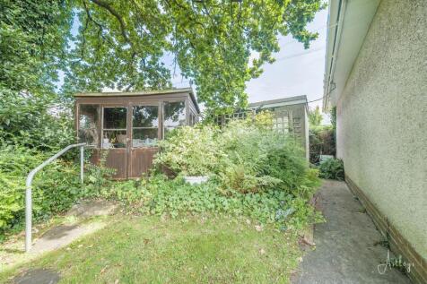 Side garden
