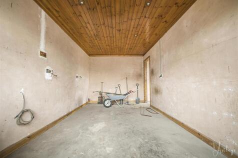 Kitchen/dining area