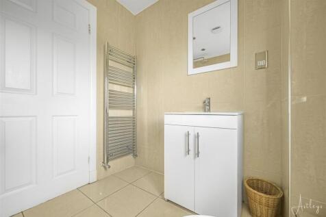 Bathroom/w.c.