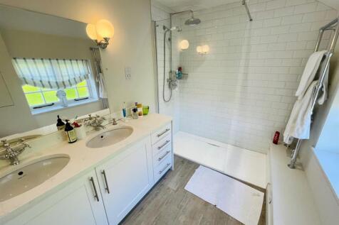 en suite.jpg