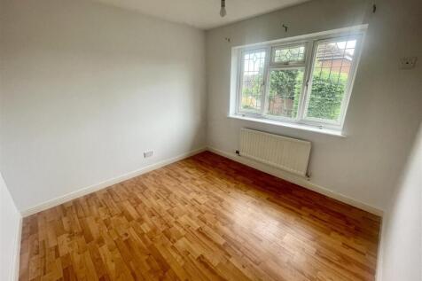 bedroom 2.jpeg