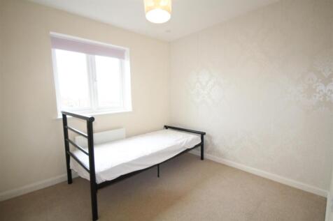 Bedroom 2.JPG