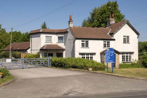 PatchingsCottage1Front.jpg