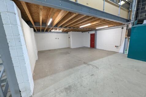 Denham Court Brunel Drive Newark 21.jpg