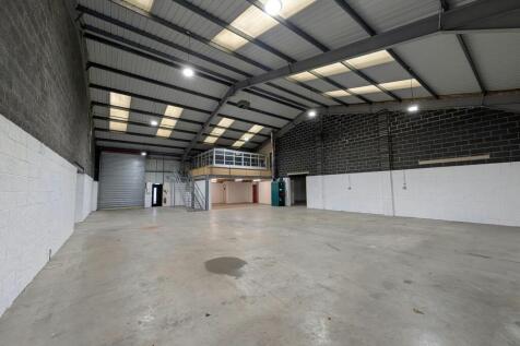 Denham Court Brunel Drive Newark 17.jpg