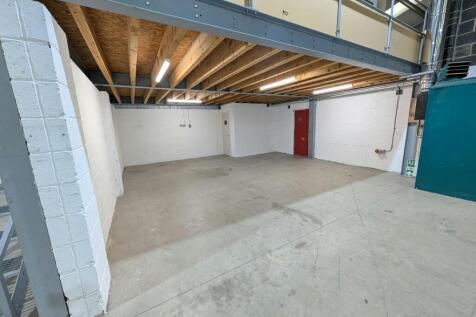 Denham Court Brunel Drive Newark 21.jpg