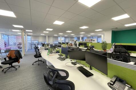 Office 2.JPG